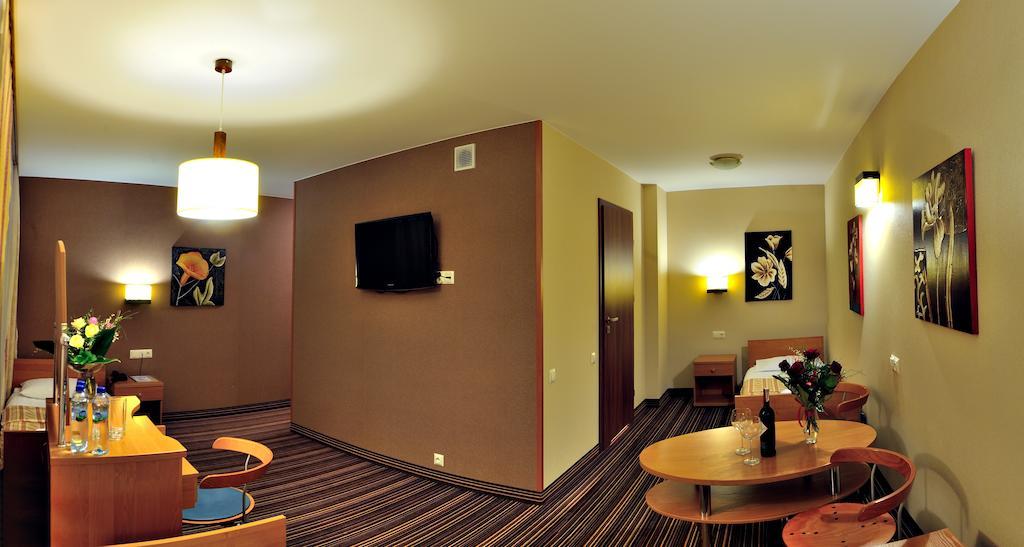 Hotel Partner Minsk Mazowiecki Room photo