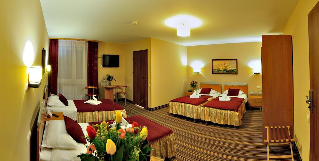 Hotel Partner Minsk Mazowiecki Room photo