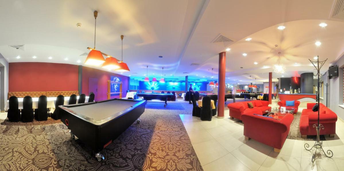 Hotel Partner Minsk Mazowiecki Exterior photo