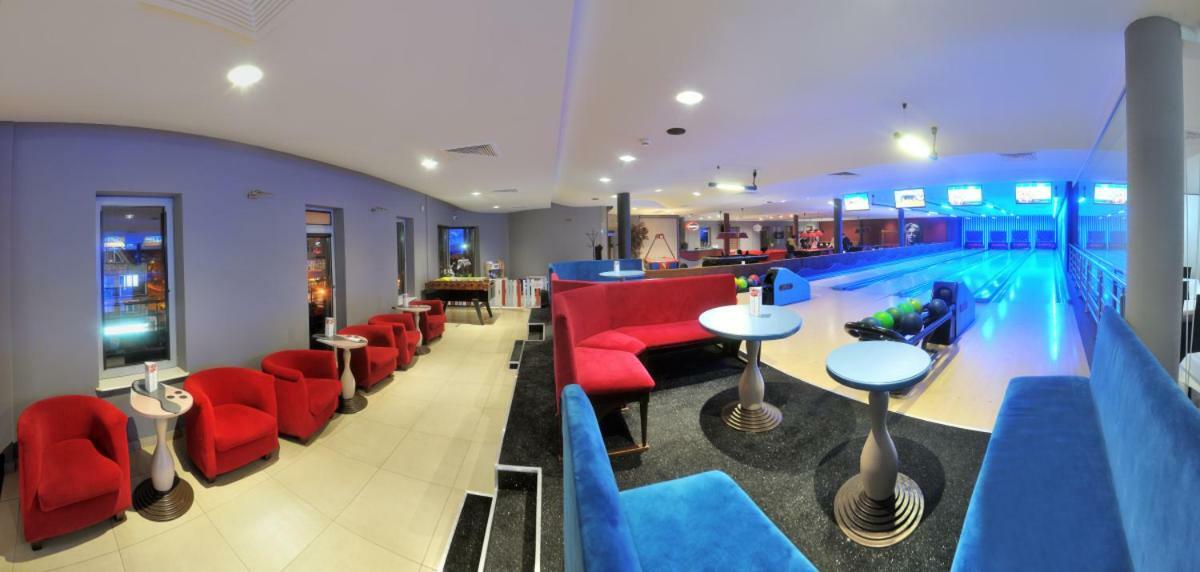 Hotel Partner Minsk Mazowiecki Exterior photo